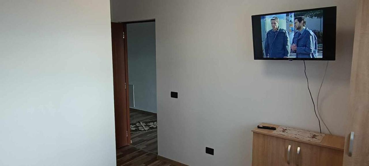 Willa Casuta Din Livada Moisei Zewnętrze zdjęcie